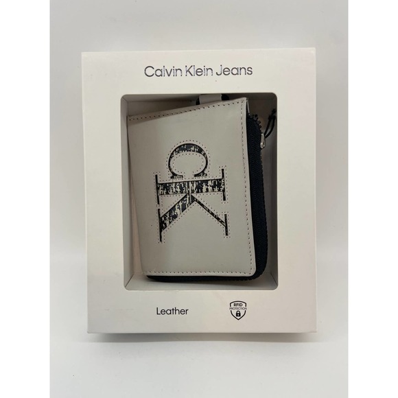 Calvin Klein Men's Leather Card Case Wallet w/RFID Protection Gray Half Zip NEW - Picture 1 of 5